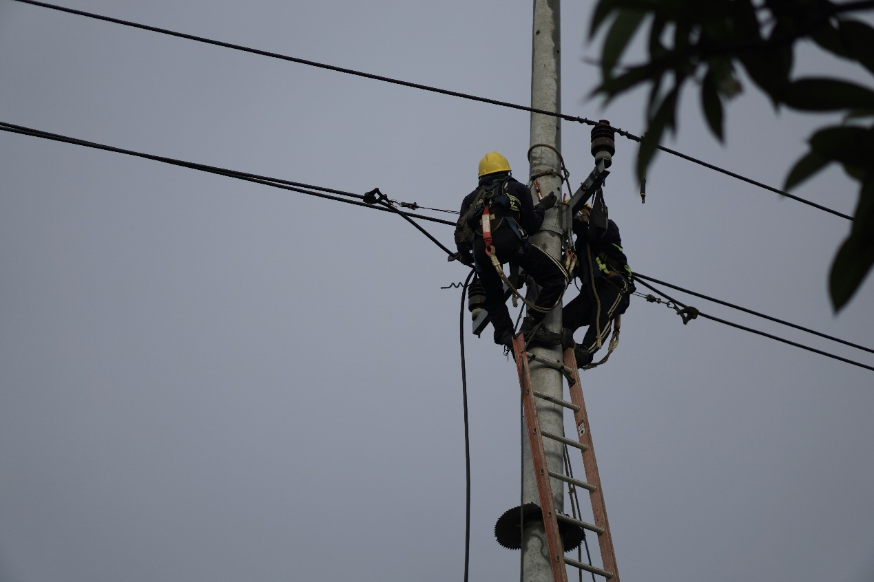 Ukufakwa kwenethiwekhi ye-FTTH: Ukuxhumana okuphezulu kwe-fiber optic